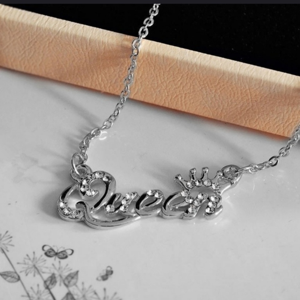 Silver Queen Necklace